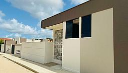 Casa Térrea, 2/4 Sendo 1 Suíte Em Condomínio Fechado