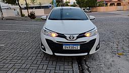 Vende-Se Repasse De Toyota Yaris Ano 2019  Contrato Em Cartório