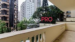 Um Lindenberg De 494 M2 Com Ares De Casa No Coração Dos Jardins