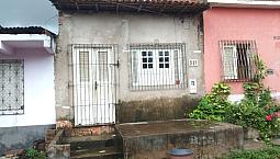 Vende-Se Uma Casa
