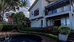 Porto Alegre - Casa Padrão - Três Figueiras
