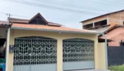 Vendo Casa Com 4 Quartos