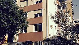 Apartamento Para Aluguel Com 2 Quartos, Com Box,  Em Menino Deus - Porto Alegre - Rs