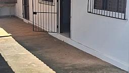 Alugo Casa 1Q Jardim América 