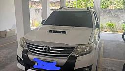 Toyota Hilux Sw4 Srv D4-D 4X4 3.0 Tdi Dies. Aut 2014