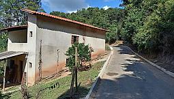Aluga Pequeno Sitio Com Casa De 4 Quartos Em Itabirito - Mg