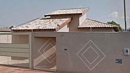 Linda Casa Guanandi Com Quintal Amplo