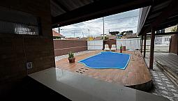Três Casas No Terreno Com Piscina Em Colombo 