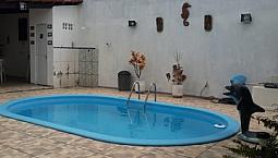 F. Casa Com 3 Quartos - Piscina - No Porcelanato - 3 Vagas