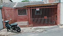 Vense-Se Casa No Alto Boqueirão, Perto De Mercado, Escola F. ,Posto De Saude Tudo De Onibu