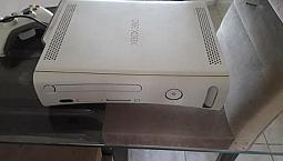 Leia Anuncio Xbox360 Desbloqueado Cd(Botão De Sair Cd Quebrou, Abre E Fecha Pelo Controle)