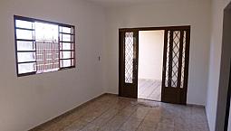 Aluga-Se Casa No Jd. Europa. R$ 800,00