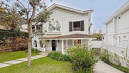 Casa Exclusiva No Melville Alphaville | 4 Suítes, Piscina, Sauna E Espaço Gourmet