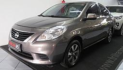 Nissan Versa 1.6 Sv 2013