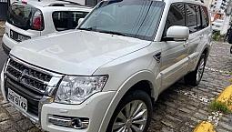 Pajero Full 2015