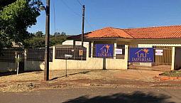 Aluga-Se Ótima Casa