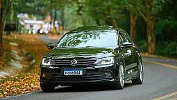Volkswagen Jetta Highline 2.0 Tsi 16v 4p Tiptronic 2016