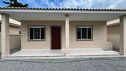 Linda Casa No Centro De Praia Sêca - Araruama - Rj