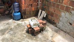 Vendo Uma Casa Na Área De Sítio 