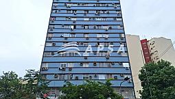Apartamento No Catete, Este Charmoso Imóvel, Ideal Para Quem Busca Praticidade, É Composto