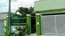 Casa De 3 Quartos Sendo 1 Suíte Toda Na Laje, 3 Vagas De Garagem. Quitada E Escriturada