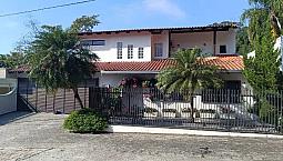 Ampla Residência Com 4 Suítes Na Fazenda