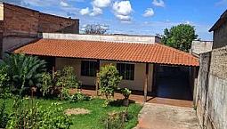 Alugo Casa