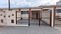 Locação De Casas / Padrão Na Cidade De Araraquara