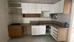 Aluga Casa Com 3 Quartos Semi Mobiliada