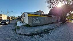 Excelente Casa Térrea De Esquina, Com 4 Dormitórios, 2 Salas, 2 Banheiros, Área De Serviço