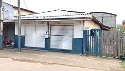Casa Com Ponto Comercial 