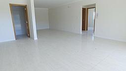 Apartamentos Novos De 3 Dormitórios, Com Piscina E Salão De Festas