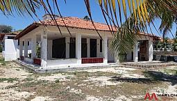 Casa Em Praia De Genipabú, Beira Mar, Mobiliada, 315M².