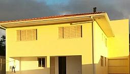 Casa Para Venda 361M² Com Terreno De 748M² Com 4 Quartos Bairro Ahú - Curitiba - Paraná