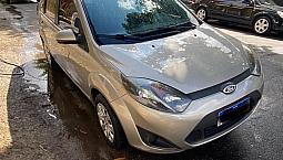 Ford Fiesta Sedan 1.0 Top !!!
