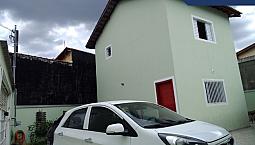 Linda Casa Em Suzano Com 2 Dorms Com Móveis Planejados - Amplo Terreno