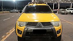 Mitsubishi L200 Triton Savana 3.2 Cd Tbi Dies. Mec. 2013