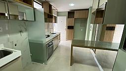 Apartamento De 03 Quartos  Localizado No Renascença 