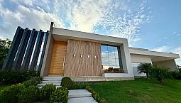Casa De Alto Padrão Com Arquitetura Sofisticada