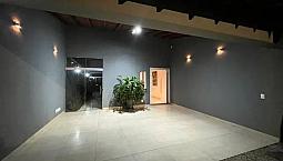 Casa A Venda Com Piscina