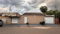 Casa Com Sala Comercial Ac Troca