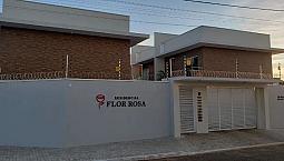Ultimo Sobrado Novíssimo Com Lavabo, 2 Suítes Uma Com Varanda1 Garagem Coberta. Q 505 Sul