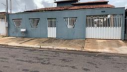 Excelente Casa Próximo A Avenida Alzira Santana Com 3 Quartos