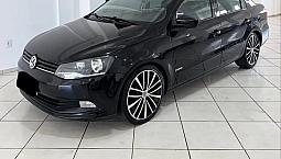 Volkswagen Voyage I Motion Trend 1.6 Mi T. Flex 8V 2013