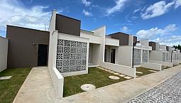 Casa No Condomínio Coral Garden (84 M², 2/4 Sendo 01 Suíte, Parque Das Arvores)