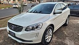 Volvo Xc60 2.4 D5 Momentum Diesel Awd 4P Automático..
