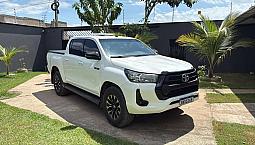 Toyota Hilux 2021 