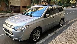 Mitsubishi Outlander Único Dono