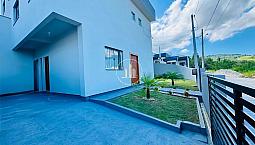 Sobrado Geminado 3 Quartos Com 1 Suíte E 120M² - Forquilhas - Est