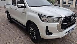 Toyota Hilux Cd 4x4 2.8 Diesel Mec. 2024